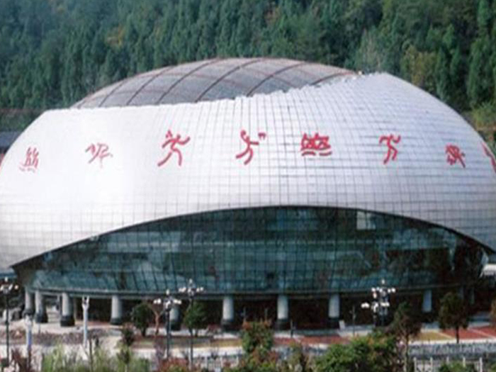 瑞安体育中心球形网架加工安装
